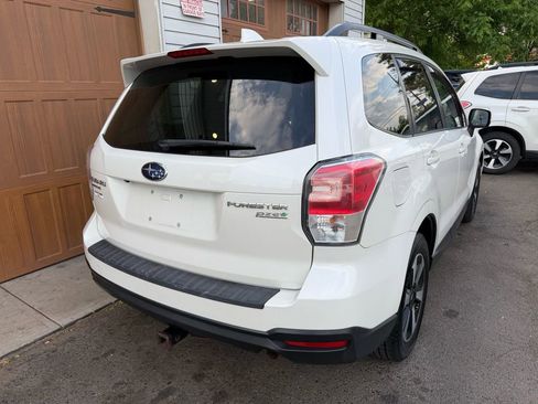 Used 2017 Subaru Forester 2.5i Premium AWD/4WD image 3