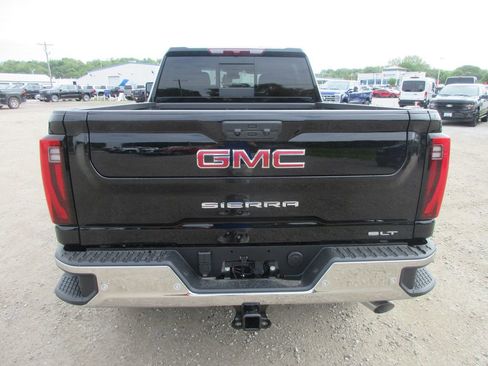 New 2026 GMC Sierra 2500 SLT w/ SLT Premium Package AWD/4WD image 6