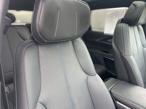 Used 2024 Cadillac Lyriq Sport w/ LPO, Floor Liner Package AWD/4WD image 28