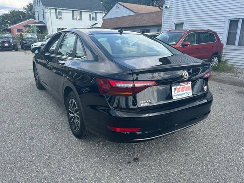 Used 2019 Volkswagen Jetta SE w/ Cold Weather Package FWD image 8