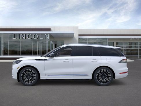 New 2026 Lincoln Aviator Black Label image 3
