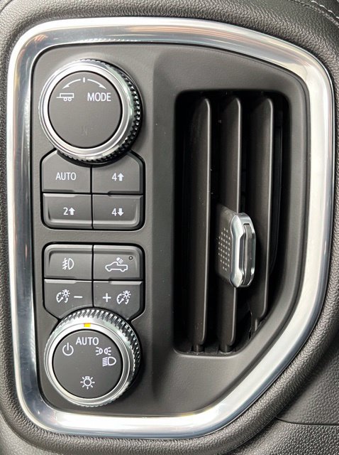 Used 2021 Chevrolet Silverado 1500 RST w/ Z71 Off-Road Package AWD/4WD image 29