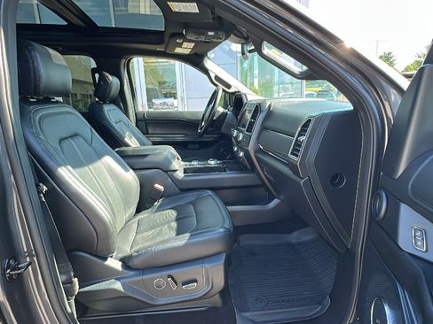 Used 2020 Ford Expedition Limited w/ Special Edition Package AWD/4WD image 24