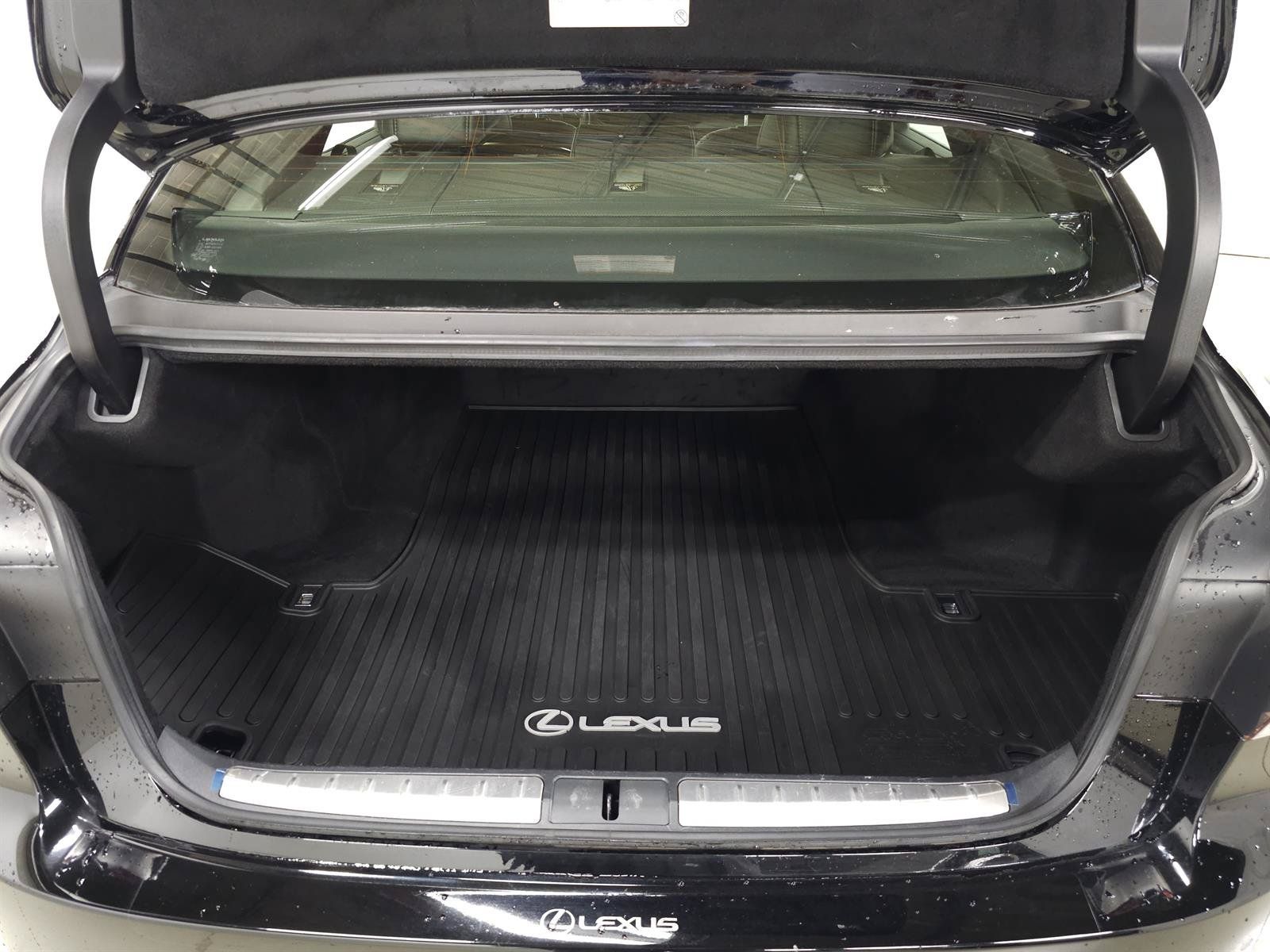 Used 2022 Lexus LS 500 AWD w/ Interior Upgrade Package image 8