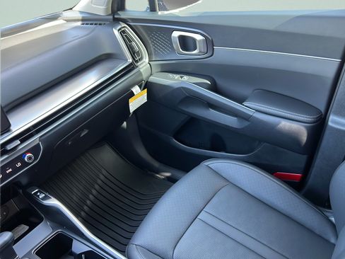 New 2026 Kia Sorento S w/ S Panoramic Sunroof Package FWD image 13