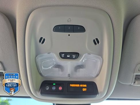 Certified 2022 Buick Encore GX Essence w/ Advanced Technology Package FWD image 32