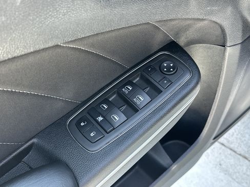 Used 2022 Dodge Charger Scat Pack RWD image 15