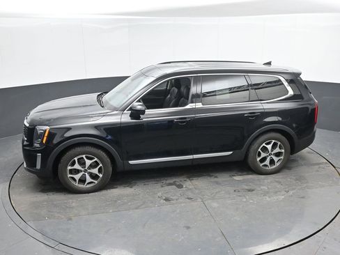 Used 2021 Kia Telluride EX image 42