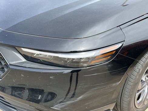 Used 2023 Honda Accord EX image 6