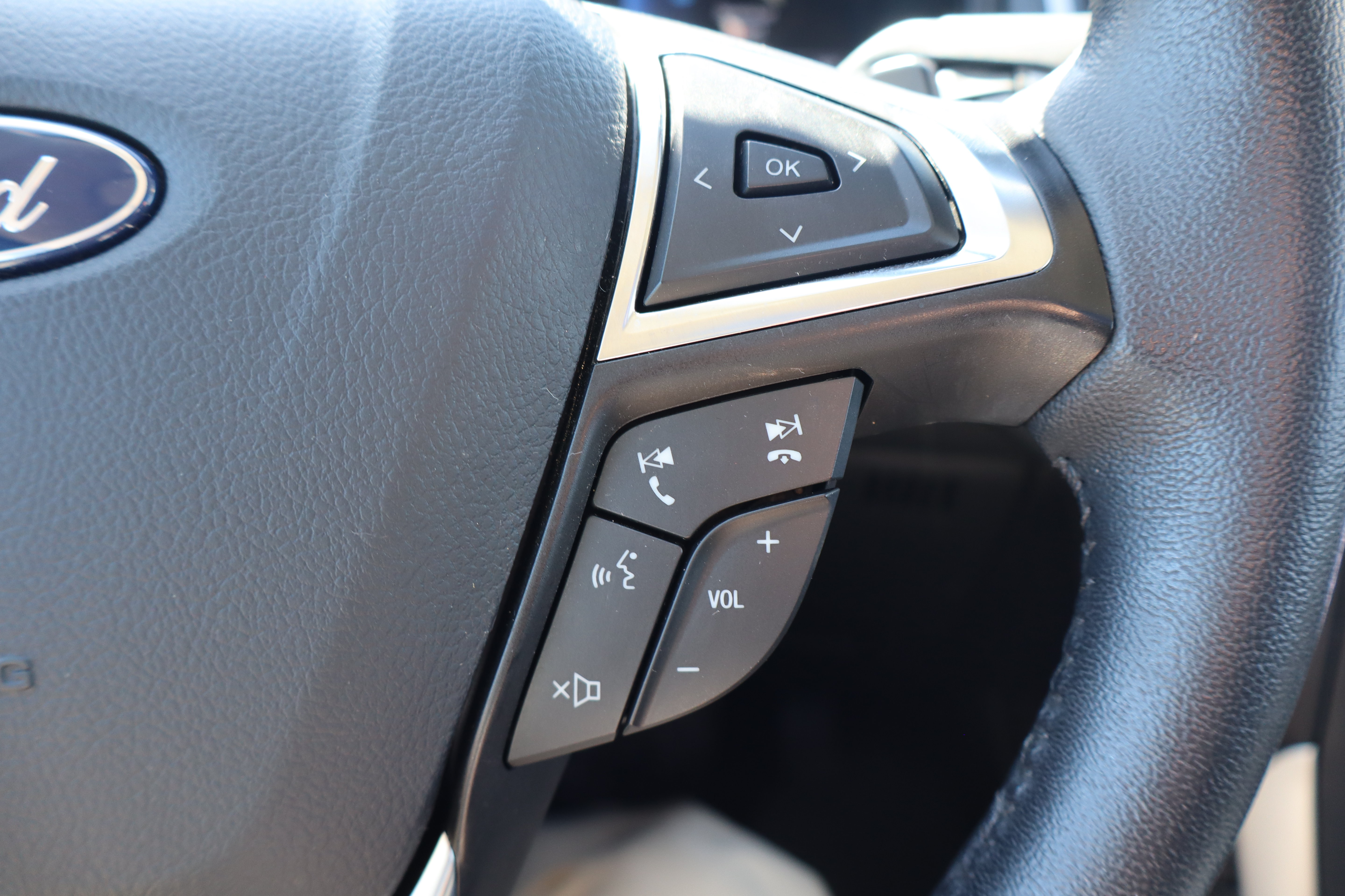 Used 2024 Ford Edge SEL w/ Convenience Package AWD/4WD image 17