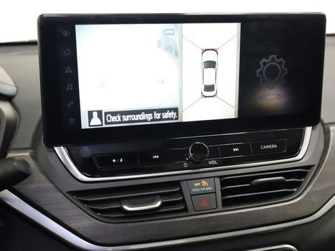 Used 2023 Nissan Altima 2.5 SL FWD image 21