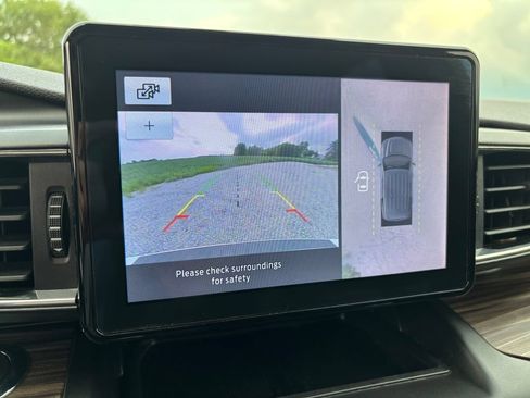 Used 2020 Ford Explorer Limited RWD image 7