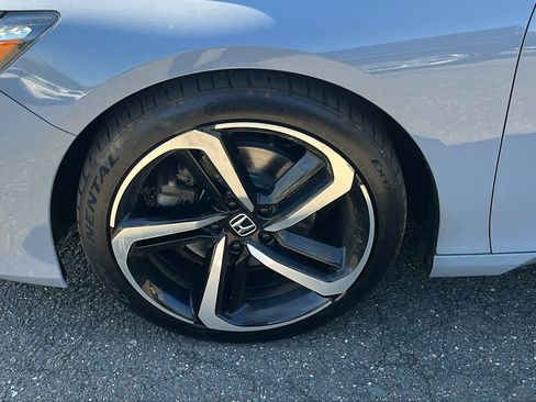 Used 2021 Honda Accord Sport image 9
