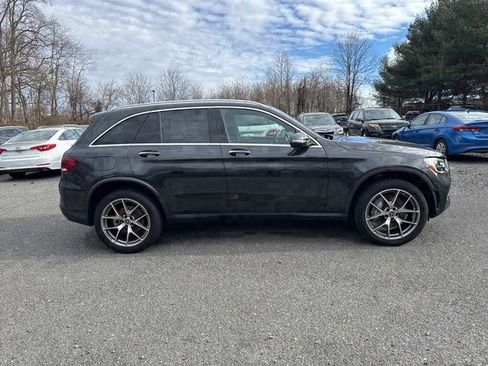 Used 2022 Mercedes-Benz GLC 300 4MATIC image 7