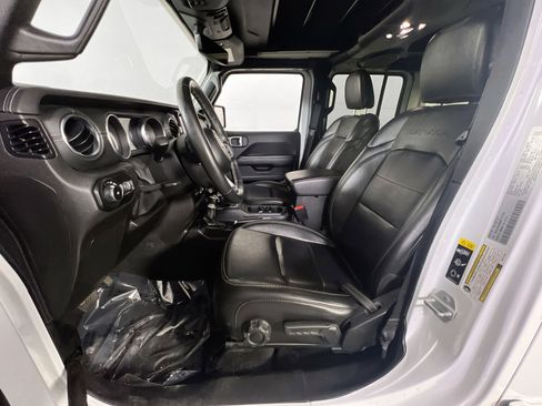Used 2021 Jeep Wrangler Unlimited Sahara AWD/4WD image 21