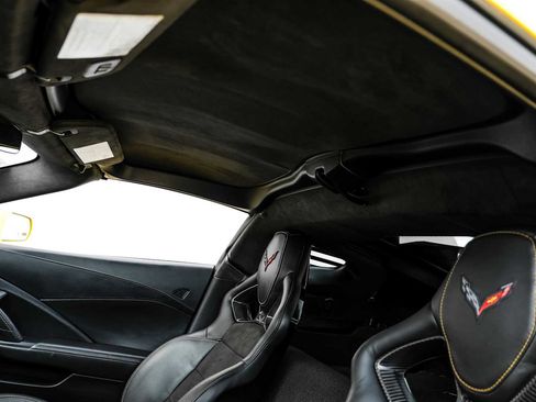 Used 2015 Chevrolet Corvette Z06 w/ 3LZ Preferred Equipment Group image 36