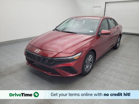 Used 2024 Hyundai Elantra SEL FWD image 1