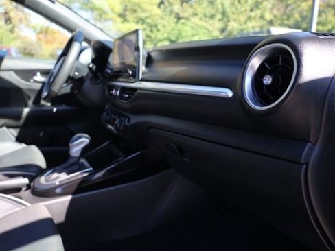 Used 2023 Kia Forte GT-Line image 39