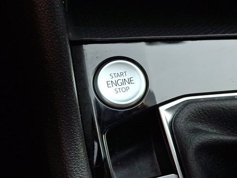 Certified 2022 Volkswagen Taos SEL AWD/4WD image 29