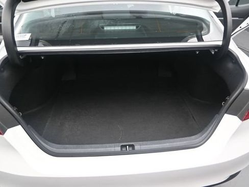 Used 2022 Toyota Camry LE FWD image 15