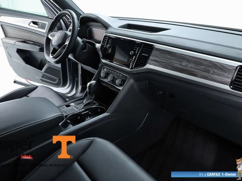 Used 2023 Volkswagen Atlas Cross Sport SE w/ Panoramic Sunroof Package FWD image 72