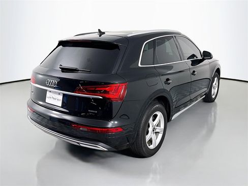 Used 2023 Audi Q5 2.0T Premium w/ Convenience Package image 9