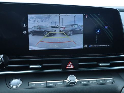 New 2025 Hyundai Elantra Limited image 13