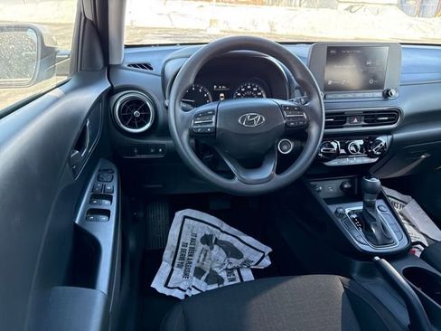 Used 2022 Hyundai Kona SEL image 13