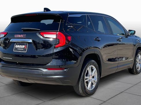 Used 2024 GMC Terrain SLE image 13