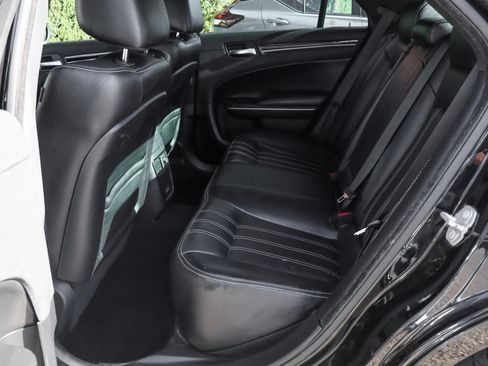 Used 2020 Chrysler 300 S image 38