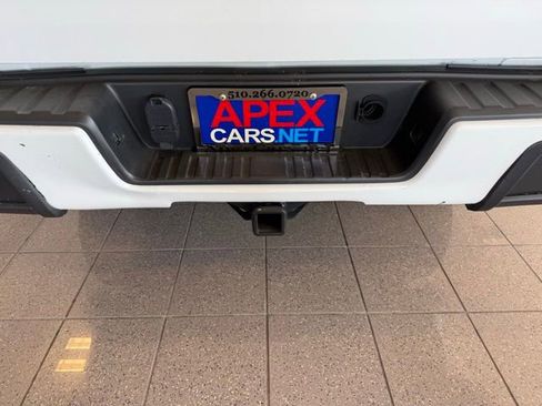 Used 2018 Chevrolet Colorado LT w/ LT Convenience Package image 5