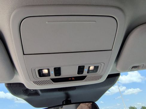 New 2026 Ford Explorer Active w/ Active Comfort Package RWD image 20