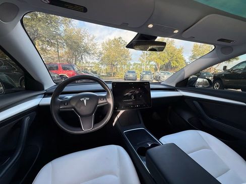 Used 2023 Tesla Model 3 Standard Range image 18
