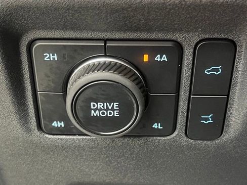 Used 2025 Ford Expedition Max Platinum image 31