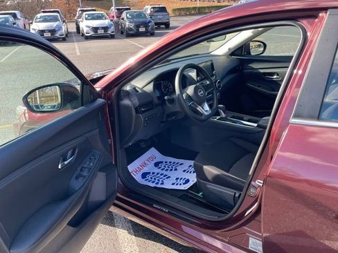 Used 2024 Nissan Sentra SV image 14