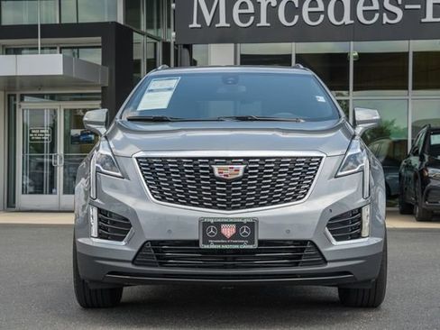 Used 2025 Cadillac XT5 Luxury FWD image 2