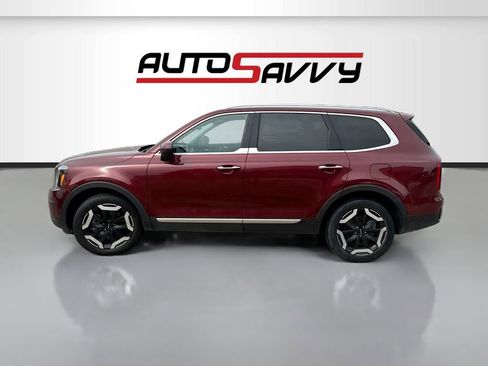 Used 2023 Kia Telluride S FWD image 4