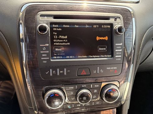 Used 2017 Buick Enclave Leather FWD image 33