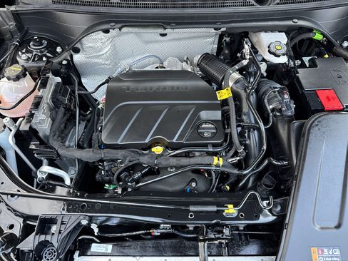 Used 2025 Buick Envista Preferred w/ Convenience I Package image 29