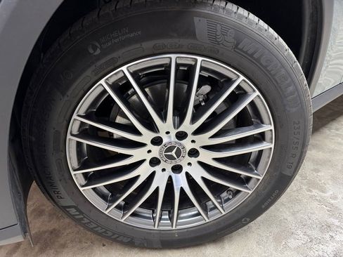 Certified 2025 Mercedes-Benz GLC 300 4MATIC image 27