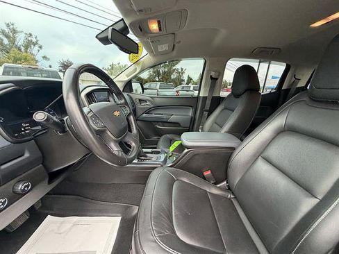 Used 2022 Chevrolet Colorado Z71 AWD/4WD image 32