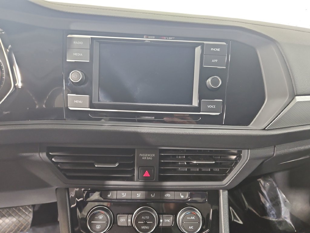 Used 2021 Volkswagen Jetta SE FWD image 18