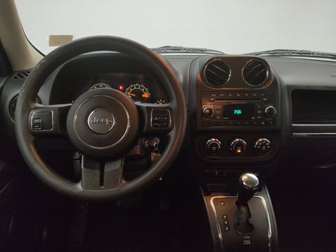 Used 2014 Jeep Patriot Sport w/ Power Value Group AWD/4WD image 22