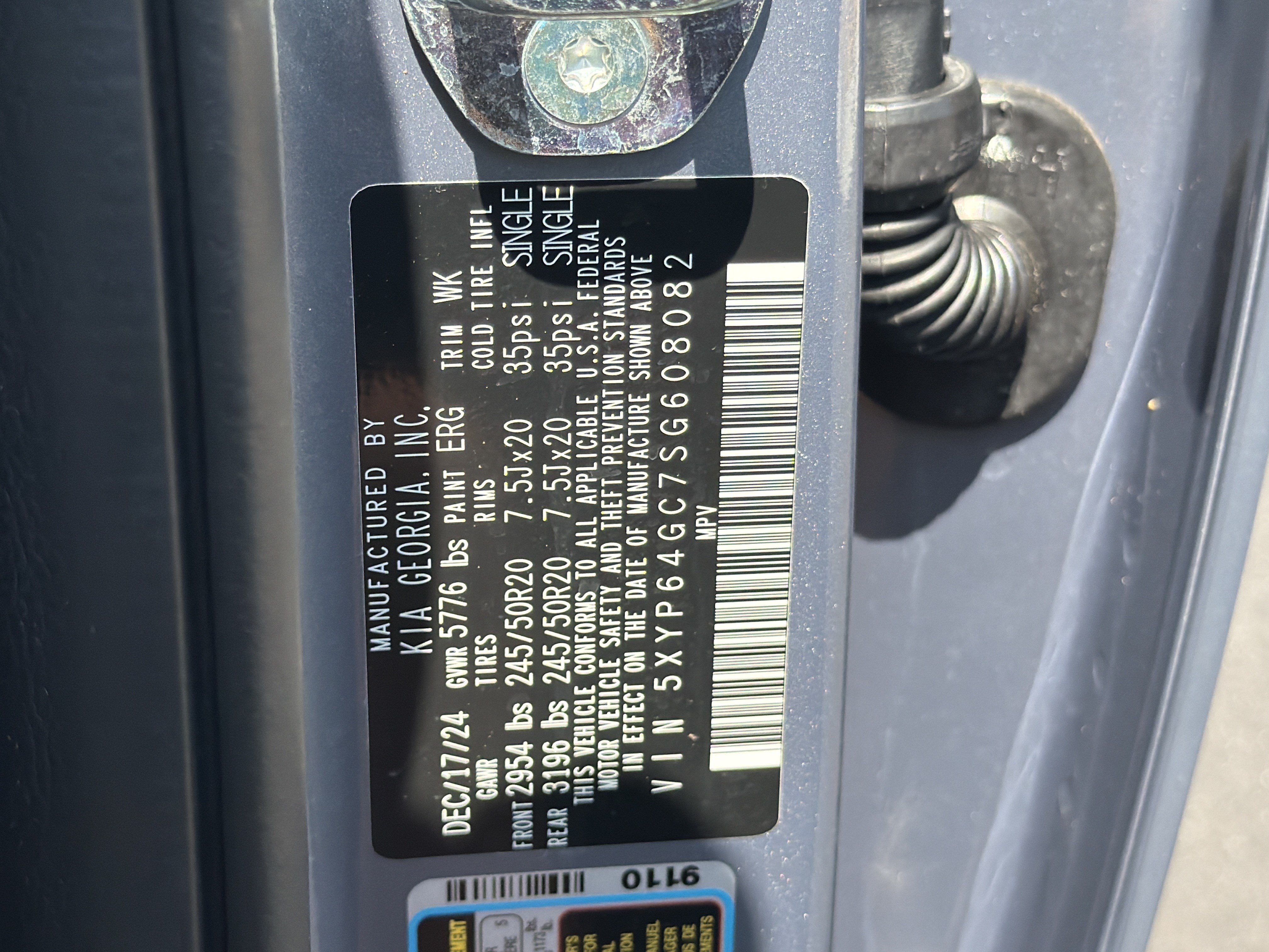 Used 2025 Kia Telluride S FWD image 35