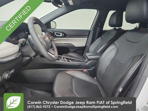 Used 2023 Jeep Compass Limited AWD/4WD image 18