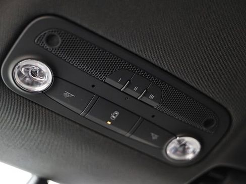 Used 2011 Audi R8 V10 image 48