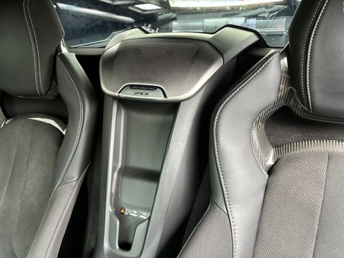 Used 2023 Chevrolet Corvette Stingray Preferred Cpe w/ Z51 Performance Package RWD image 32