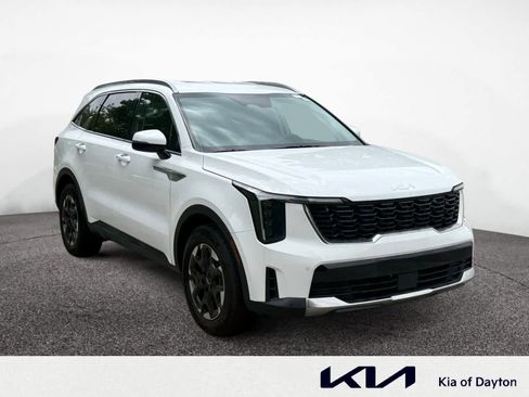 Used 2025 Kia Sorento S FWD image 3