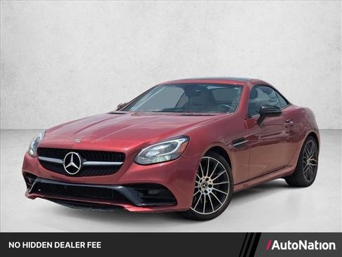 Used 2019 Mercedes-Benz SLC 300 image 1