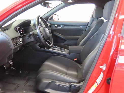 Used 2025 Honda Civic Sport image 15